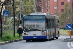 Venaria Reale, torna la linea bus 72 barrato