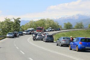 Scontro frontale in corso Generale Dalla Chiesa: muore un motociclista