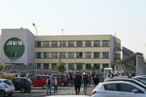 «Aula sovraffollata», protestano (e scioperano) gli studenti di una classe del D’Oria