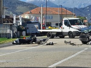 Incidente tra auto e moto a Grosso: centauro in ospedale