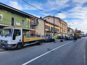 Incidente in via Torino a San Francesco, traffico in tilt